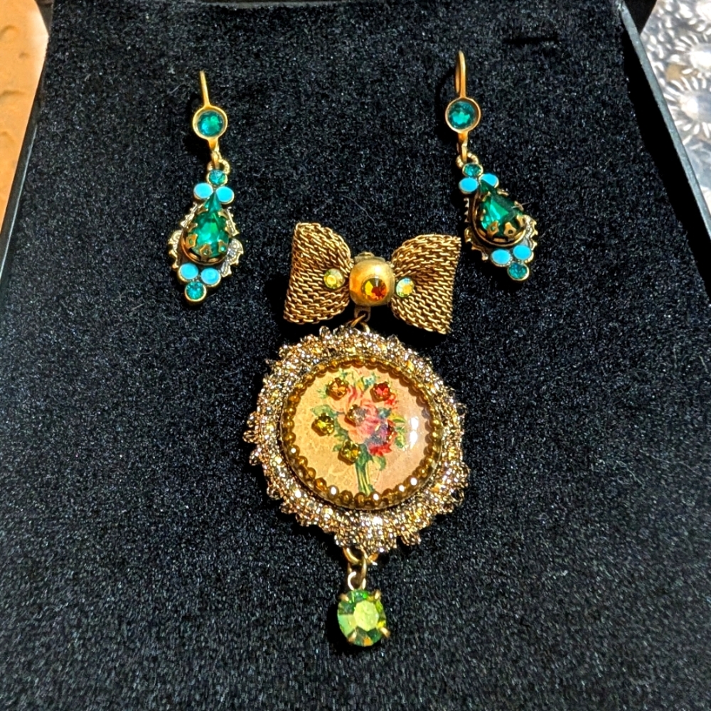 Michal Negrin Earrings and Brooch Demi Parure Swarovski Crystal Set - Picture 4 of 4